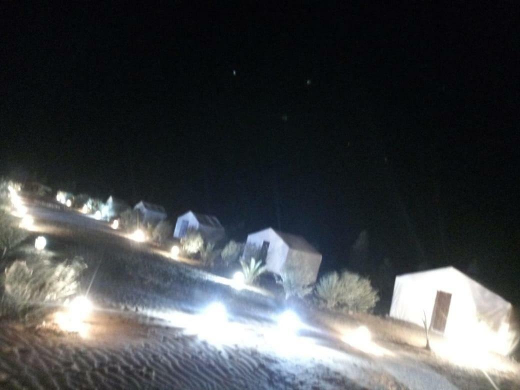 梅尔祖卡 Bivouac Erg Znaigui酒店 外观 照片