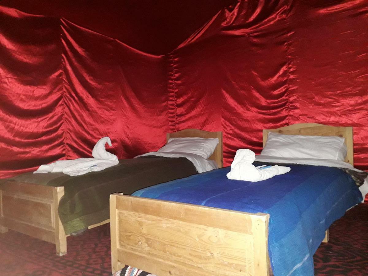 梅尔祖卡 Bivouac Erg Znaigui酒店 外观 照片