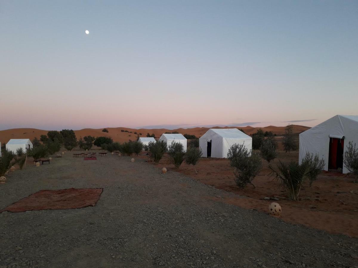 梅尔祖卡 Bivouac Erg Znaigui酒店 外观 照片