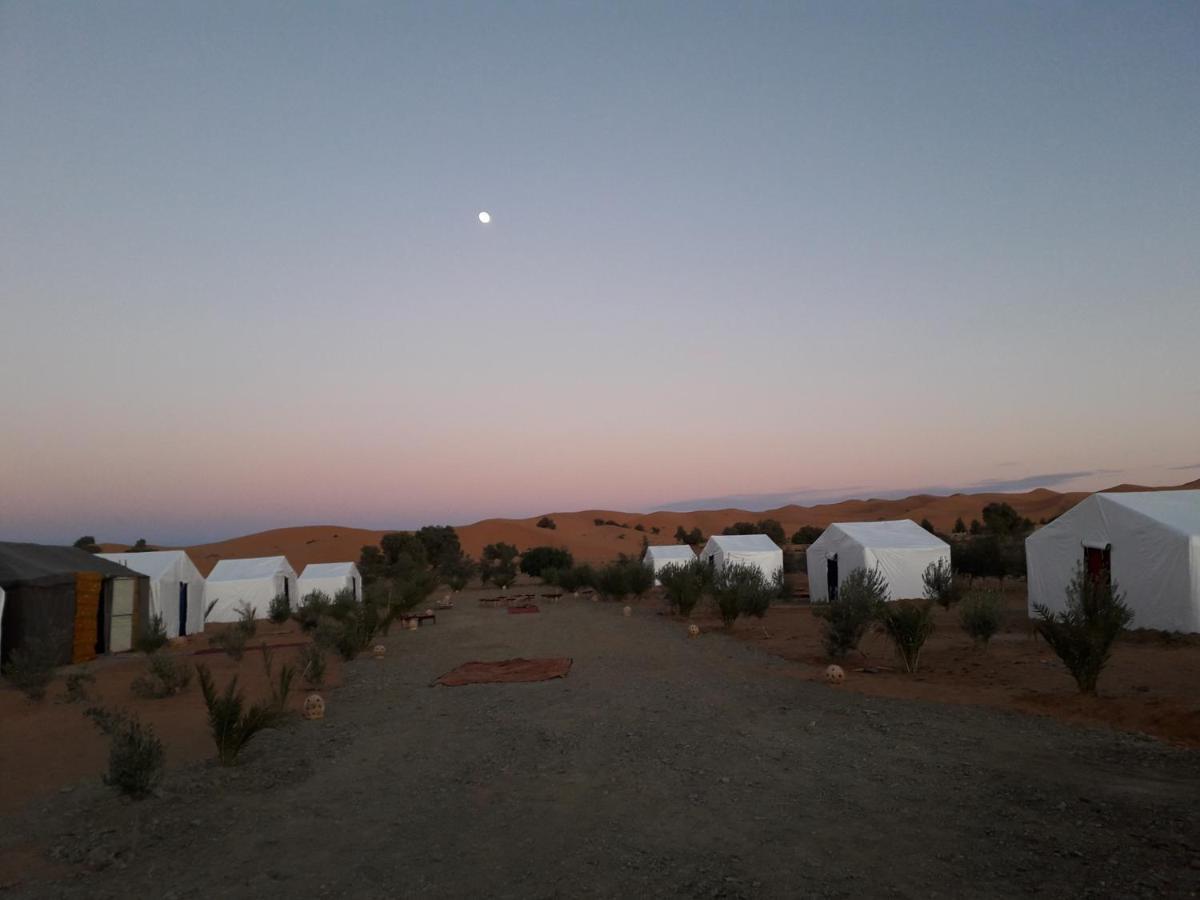 梅尔祖卡 Bivouac Erg Znaigui酒店 外观 照片